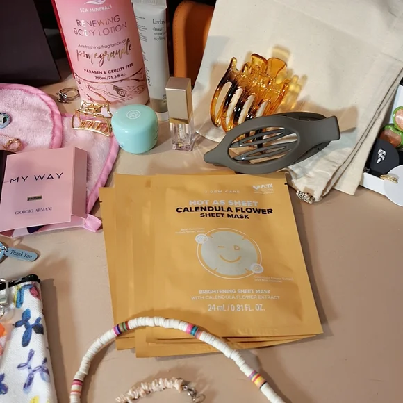 π25 PC TLC BEAUTY BUNDLEππππ - Picture 5 of 17